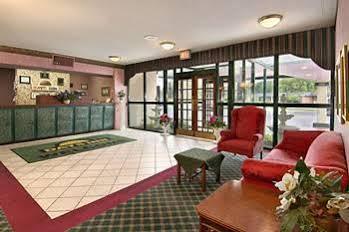 אשבורו Econo Lodge מראה חיצוני תמונה