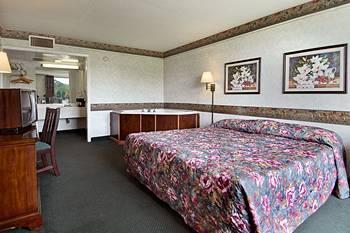 אשבורו Econo Lodge מראה חיצוני תמונה